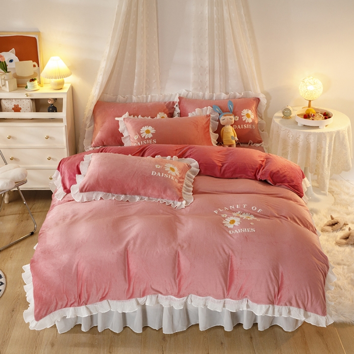 91家纺网 家纺一手货源 找家纺 纽缦 2021新款韩版水晶绒床裙四件套 雏菊-深浅豆沙