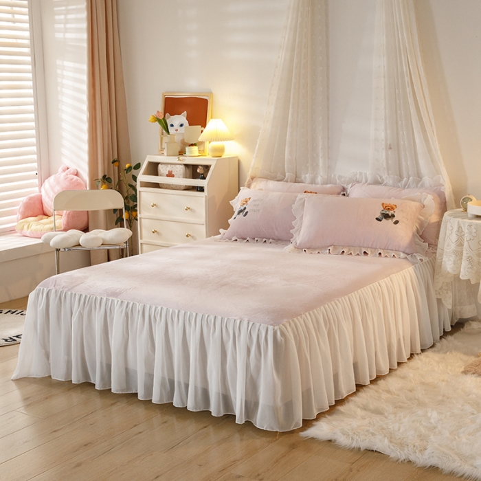 91家纺网 家纺一手货源 找家纺 纽缦 2021新款韩版水晶绒床裙四件套 萌熊 -粉豆沙