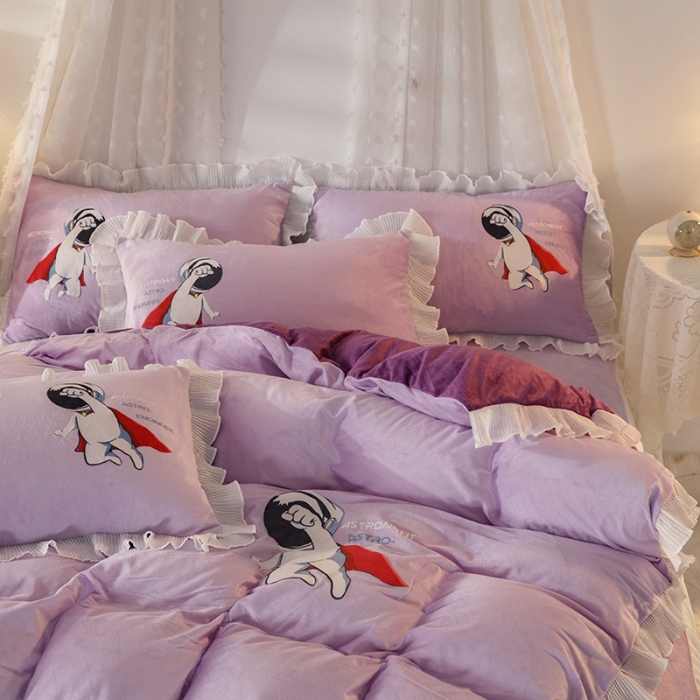 91家纺网 家纺一手货源 找家纺 纽缦 2021新款韩版水晶绒床裙四件套 萌熊-深浅紫