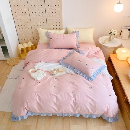 91家纺网 家纺一手货源 找家纺 本希新款40全棉水洗棉荷叶边刺绣小清新四件套 芝士桃桃淡雅粉