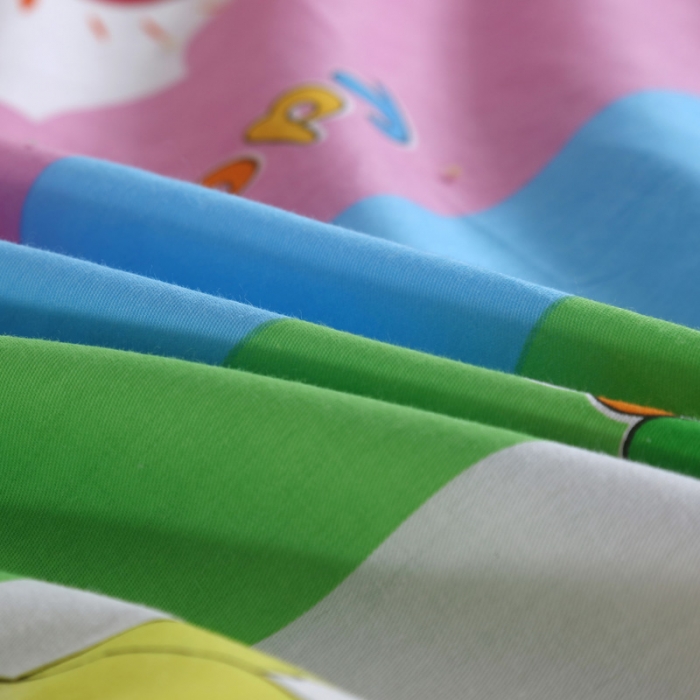 91家纺网 家纺一手货源 找家纺 雨萝家纺 2021新款全棉印花床笠 彩虹牧场