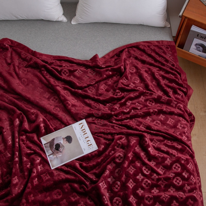 91家纺网 家纺一手货源 找家纺 来菲毛毯 25新款400克3D压花立体毛毯豆沙加厚压花绒毯外贸超厚3D酒红