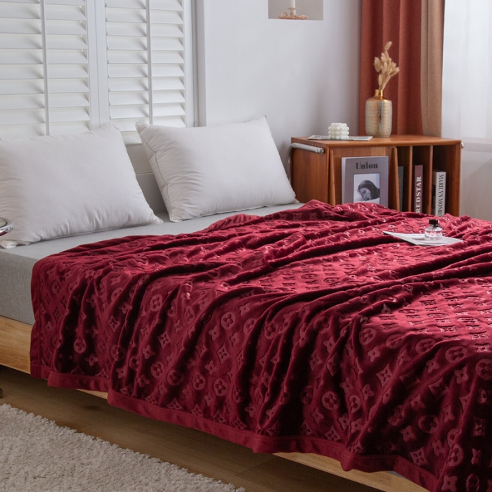 91家纺网 家纺一手货源 找家纺 来菲毛毯 25新款400克3D压花立体毛毯豆沙加厚压花绒毯外贸超厚3D酒红