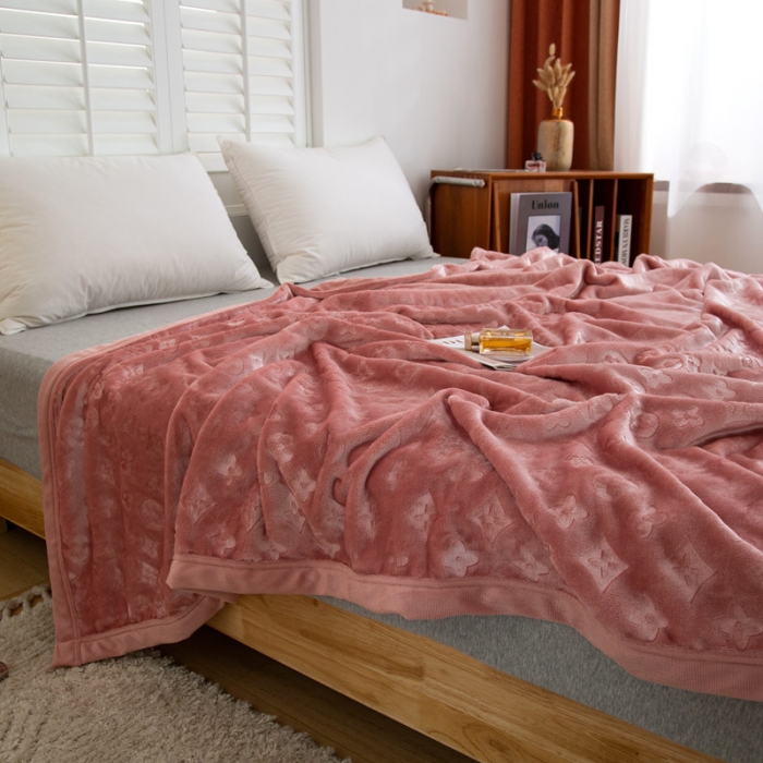 91家纺网 家纺一手货源 找家纺 来菲毛毯 25新款400克3D压花立体毛毯3D加厚压花绒毯外贸超厚珊瑚