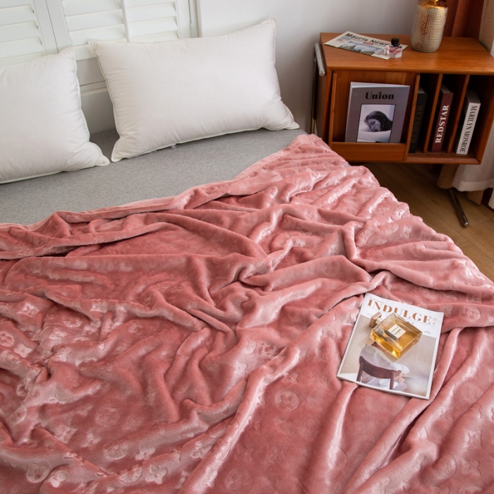 91家纺网 家纺一手货源 找家纺 来菲毛毯 25新款400克3D压花立体毛毯3D加厚压花绒毯外贸超厚珊瑚