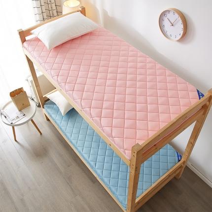 91家纺网 家纺一手货源 找家纺 （总）锦丝钰 2023新款学生全棉斜方格抗菌床垫