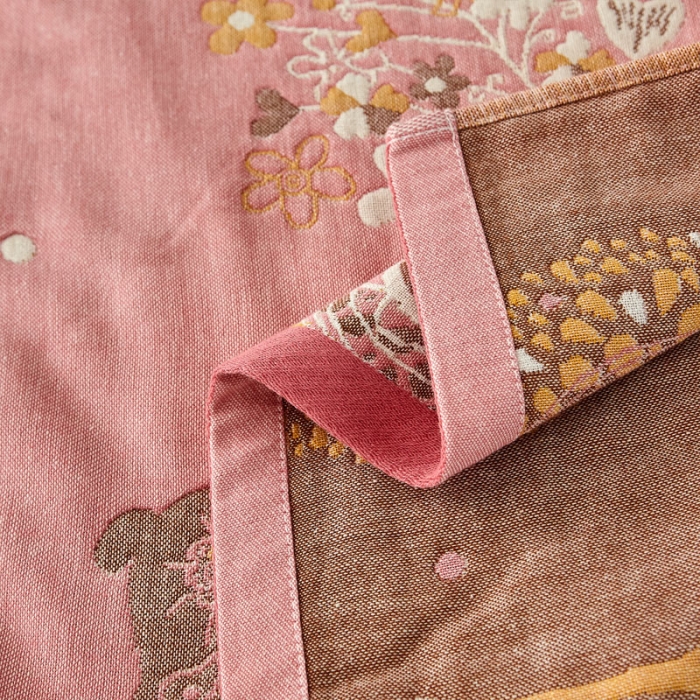 91家纺网 家纺一手货源 找家纺 朴尔家纺新款素雅系列四层纱布枕巾52*78cm 鹿鹿花开-红