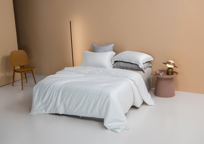 91家纺网 家纺一手货源 找家纺 2021香夫新款100支匹马棉抗菌蚕丝被纯蚕丝被 漾（二）