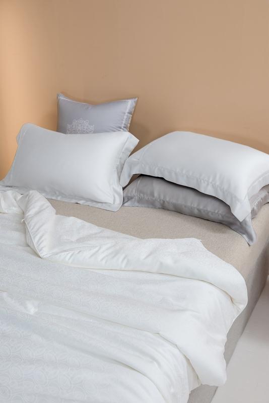 91家纺网 家纺一手货源 找家纺 2021香夫新款100支匹马棉抗菌蚕丝被纯蚕丝被 漾（二）