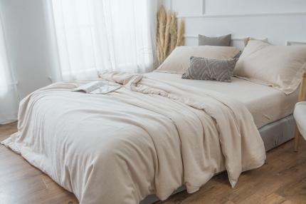 91家纺网 家纺一手货源 找家纺 2021香夫彩棉提花  蚕丝被小树花纯蚕丝被