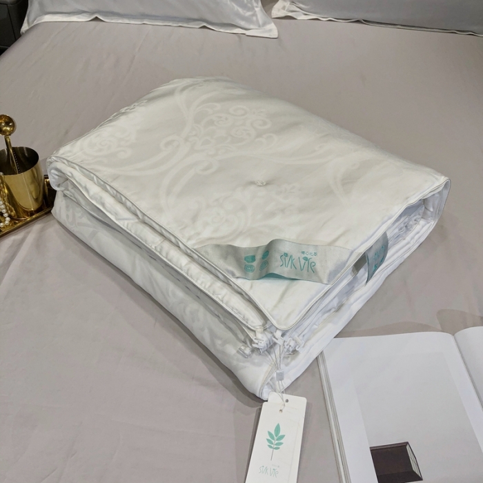 91家纺网 家纺一手货源 找家纺 2021香夫新款元気棉 卡迪亚蚕丝被 纯蚕丝被 卡帝亚 白