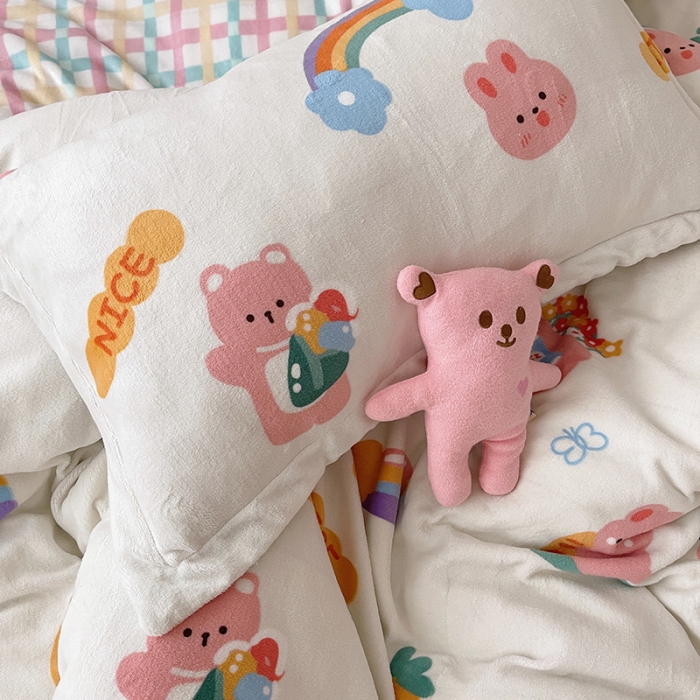 91家纺网 家纺一手货源 找家纺 沐棉 2021新款高克重牛奶绒卡通四件套 萝卜兔