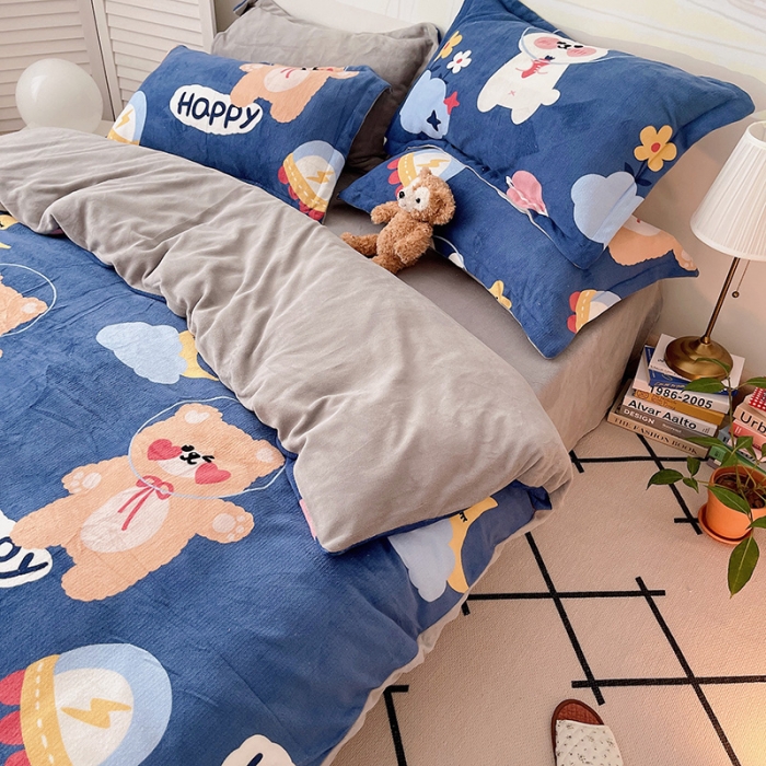 91家纺网 家纺一手货源 找家纺 沐棉 2021新款高克重牛奶绒卡通四件套 太空旅行