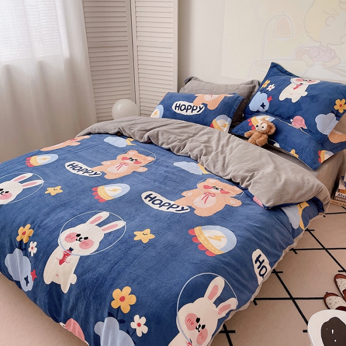 91家纺网 家纺一手货源 找家纺 沐棉 2021新款高克重牛奶绒卡通四件套 太空旅行