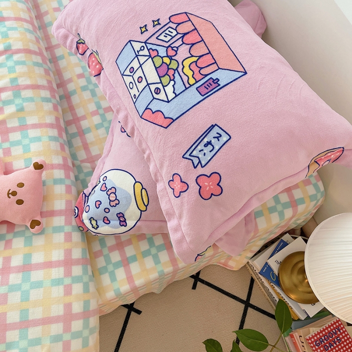 91家纺网 家纺一手货源 找家纺 沐棉 2021新款高克重牛奶绒卡通四件套 糖果女孩