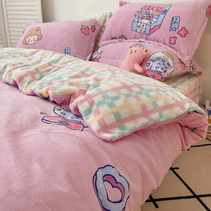 91家纺网 家纺一手货源 找家纺 沐棉 2021新款高克重牛奶绒卡通四件套 糖果女孩