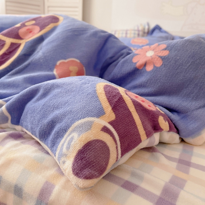 91家纺网 家纺一手货源 找家纺 沐棉 2021新款高克重牛奶绒卡通四件套 顽皮熊