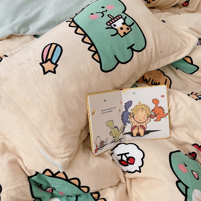 91家纺网 家纺一手货源 找家纺 沐棉 2021新款高克重牛奶绒卡通四件套 小恐龙