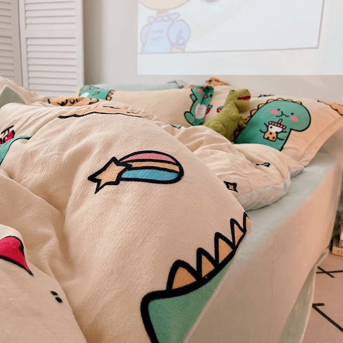 91家纺网 家纺一手货源 找家纺 沐棉 2021新款高克重牛奶绒卡通四件套 小恐龙