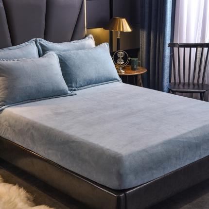 91家纺网 家纺一手货源 找家纺 锦罗绣 2024新款230克牛奶绒纯色单床笠 水蓝