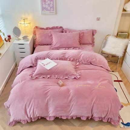 91家纺网 家纺一手货源 找家纺 （总）珺柔家纺2021新款加厚水晶绒时尚花边款