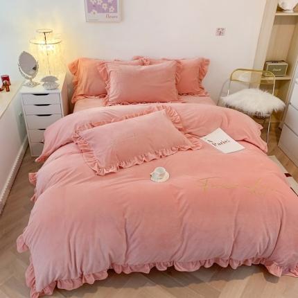 91家纺网 家纺一手货源 找家纺 （总）珺柔家纺2021新款加厚水晶绒时尚花边款