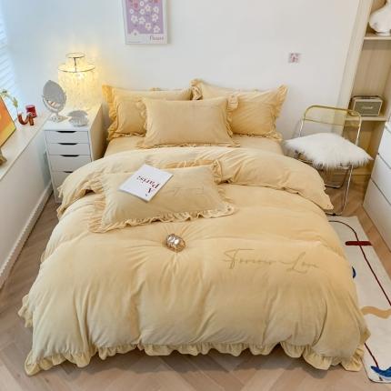 91家纺网 家纺一手货源 找家纺 （总）珺柔家纺2021新款加厚水晶绒时尚花边款