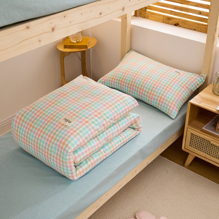 91家纺网 家纺一手货源 找家纺 柠萌家居 2021新款全棉色织水洗棉学生宿舍三件套 冰激凌格