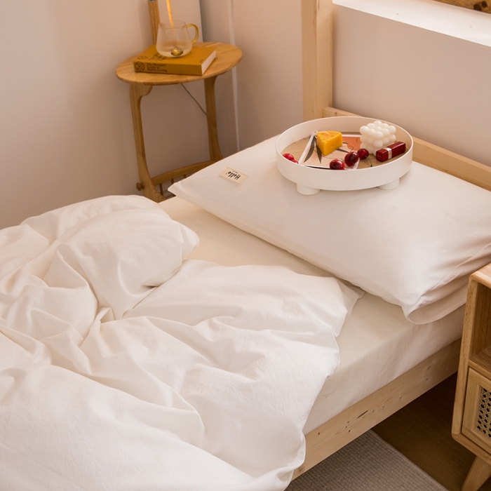 91家纺网 家纺一手货源 找家纺 柠萌家居 2021新款全棉色织水洗棉学生宿舍三件套 纯白