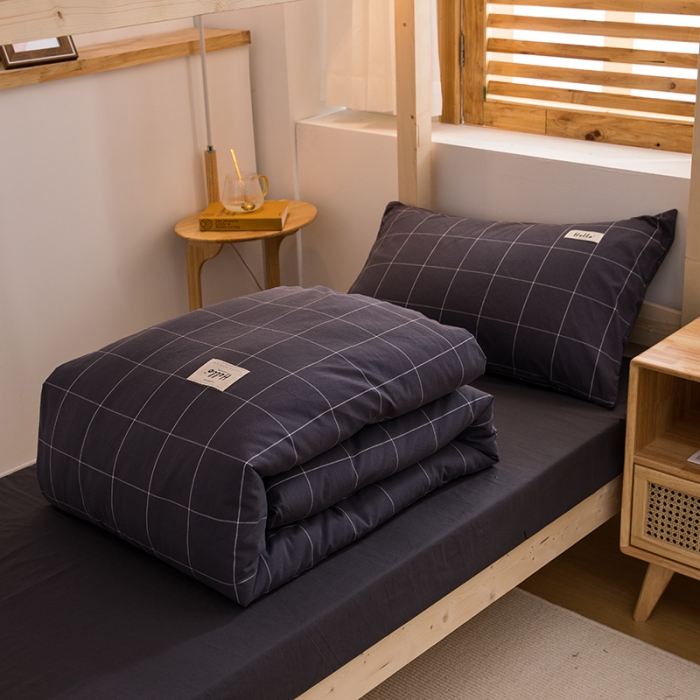 91家纺网 家纺一手货源 找家纺 柠萌家居 2021新款全棉色织水洗棉学生宿舍三件套 格纹冷灰