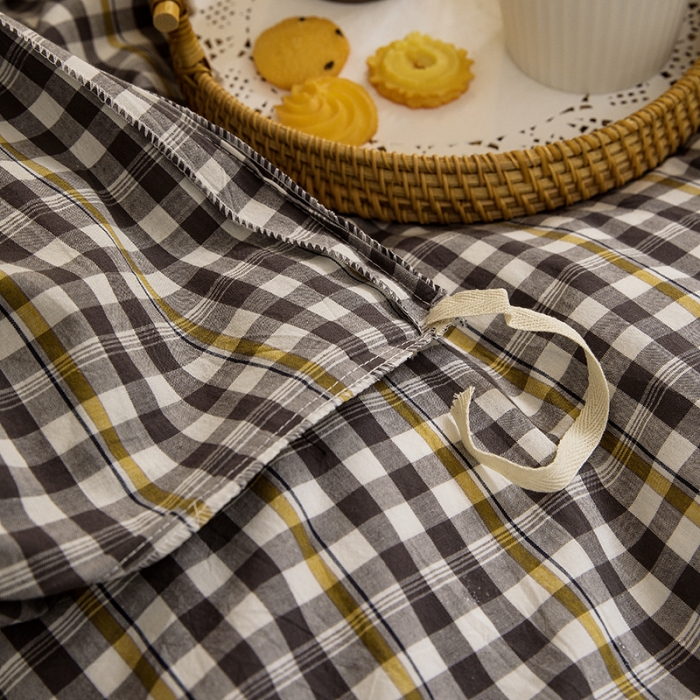 91家纺网 家纺一手货源 找家纺 柠萌家居 2021新款全棉色织水洗棉学生宿舍三件套 灰黄小格