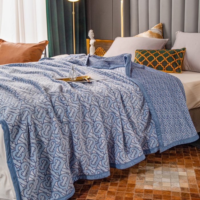 91家纺网 家纺一手货源 找家纺 卡奥AB版加厚复合云毯法莱绒毛毯空调休闲毯沙发盖毯 蓝迷