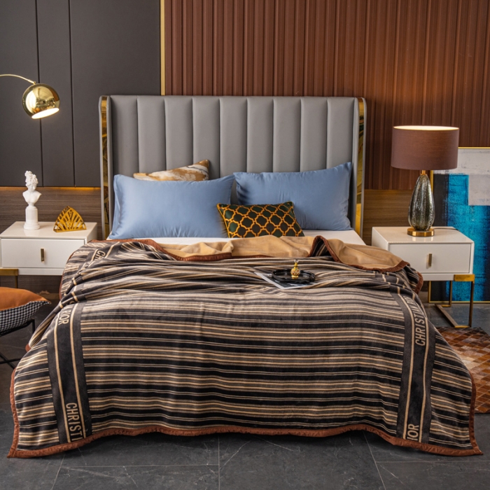 91家纺网 家纺一手货源 找家纺 卡奥AB版加厚复合云毯法莱绒毛毯空调休闲毯沙发盖毯莫可