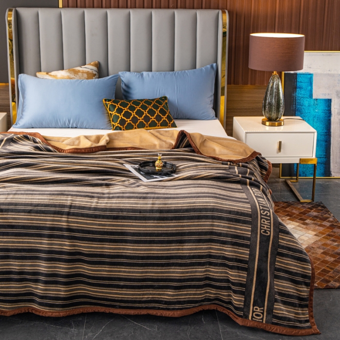 91家纺网 家纺一手货源 找家纺 卡奥AB版加厚复合云毯法莱绒毛毯空调休闲毯沙发盖毯莫可