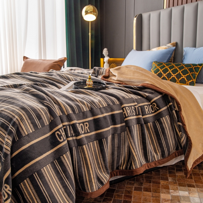 91家纺网 家纺一手货源 找家纺 卡奥AB版加厚复合云毯法莱绒毛毯空调休闲毯沙发盖毯莫可