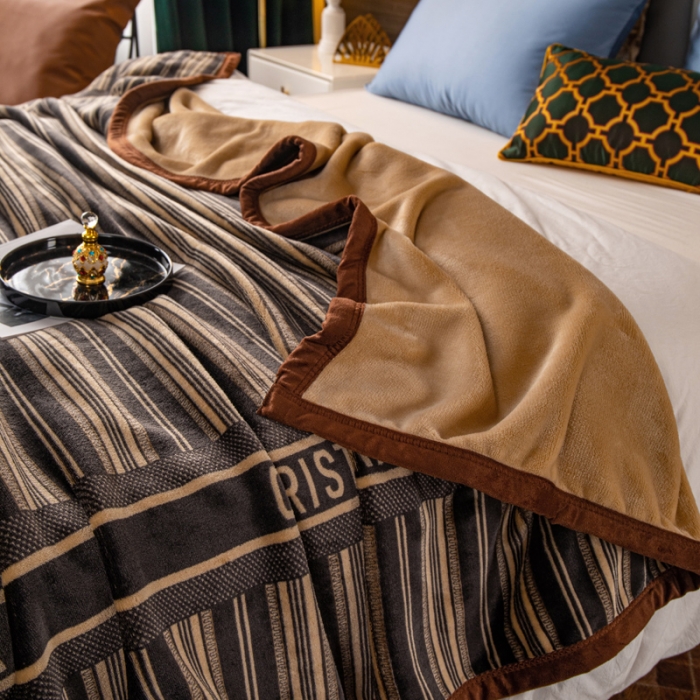 91家纺网 家纺一手货源 找家纺 卡奥AB版加厚复合云毯法莱绒毛毯空调休闲毯沙发盖毯莫可