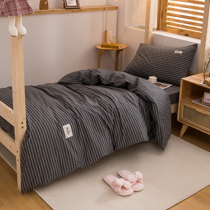 91家纺网 家纺一手货源 找家纺 柠萌家居 2021新款全棉色织水洗棉学生宿舍三件套中条纹深灰