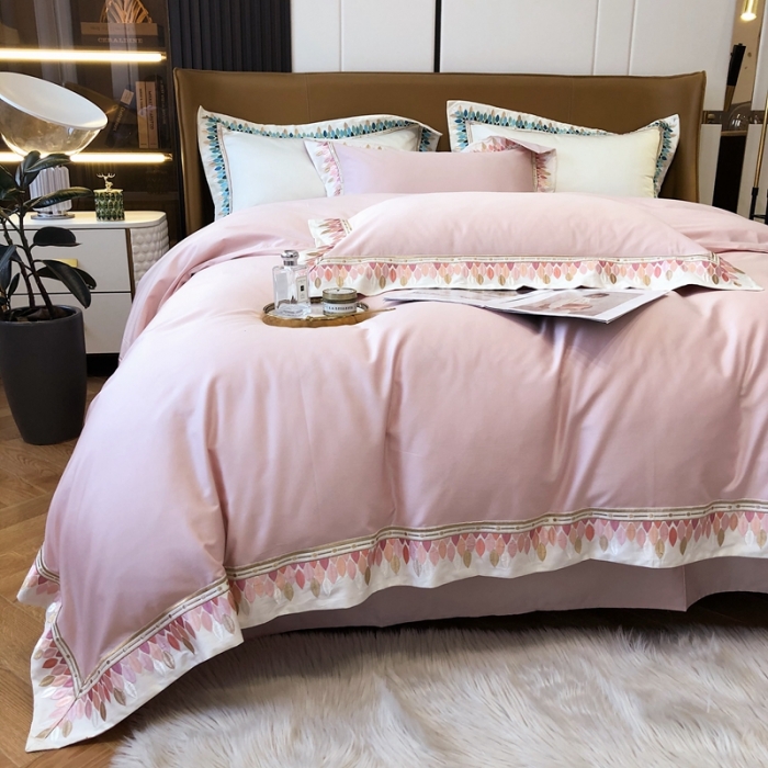 91家纺网 家纺一手货源 找家纺 馨蕊2021秋冬新品100支澳棉四件套高定系列罗地亚-豆蔻粉