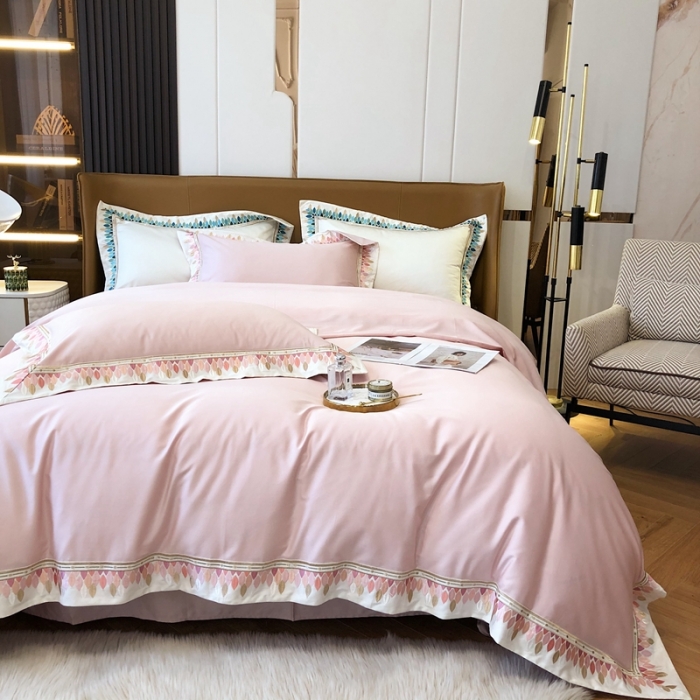 91家纺网 家纺一手货源 找家纺 馨蕊2021秋冬新品100支澳棉四件套高定系列罗地亚-豆蔻粉