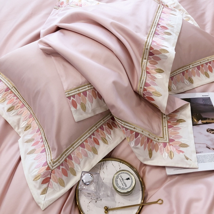 91家纺网 家纺一手货源 找家纺 馨蕊2021秋冬新品100支澳棉四件套高定系列罗地亚-豆蔻粉