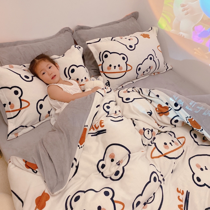 91家纺网 家纺一手货源 找家纺 沐棉家纺2021新款卡通牛奶绒四件套 太空熊