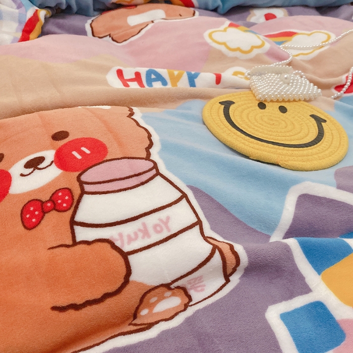 91家纺网 家纺一手货源 找家纺 沐棉家纺2021新款卡通牛奶绒四件套 彩虹熊