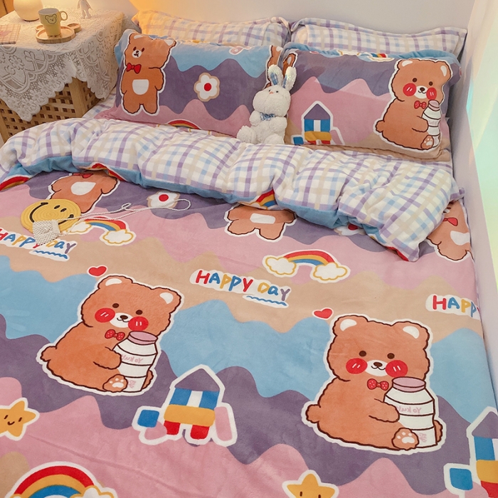 91家纺网 家纺一手货源 找家纺 沐棉家纺2021新款卡通牛奶绒四件套 彩虹熊