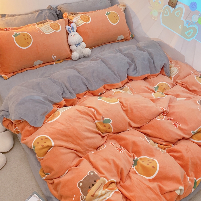 91家纺网 家纺一手货源 找家纺 沐棉家纺2021新款卡通牛奶绒四件套 大桔大利