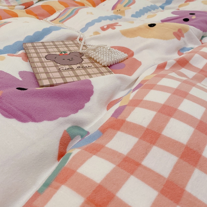 91家纺网 家纺一手货源 找家纺 沐棉家纺2021新款卡通牛奶绒四件套 动物家族