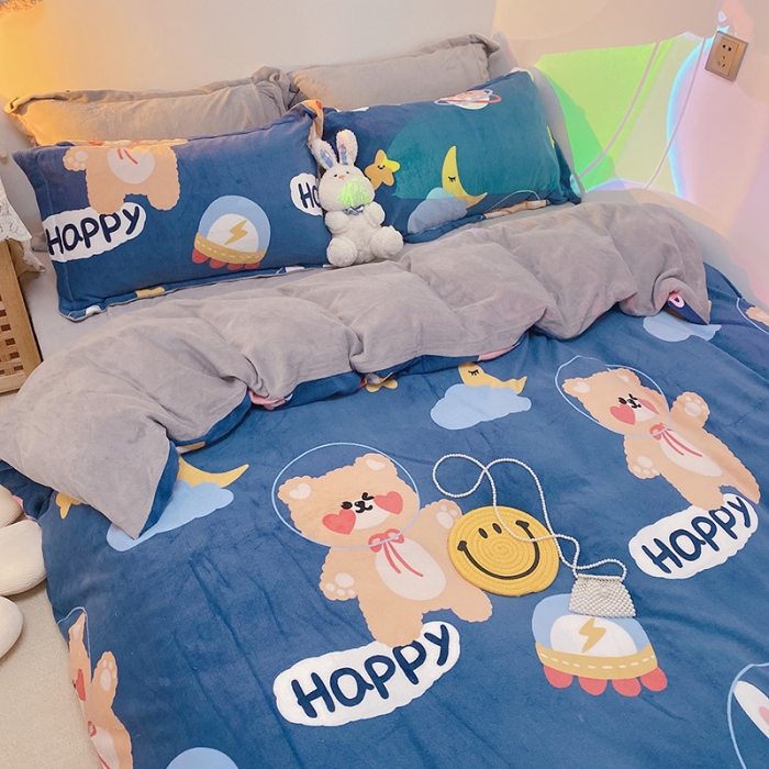 91家纺网 家纺一手货源 找家纺 沐棉家纺2021新款卡通牛奶绒四件套 太空旅行