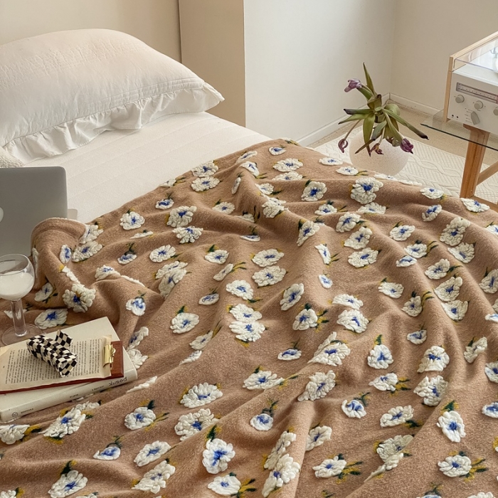 91家纺网 家纺一手货源 找家纺 萝莉 2021新款立体羊毛绒双层毯 咖色雏菊