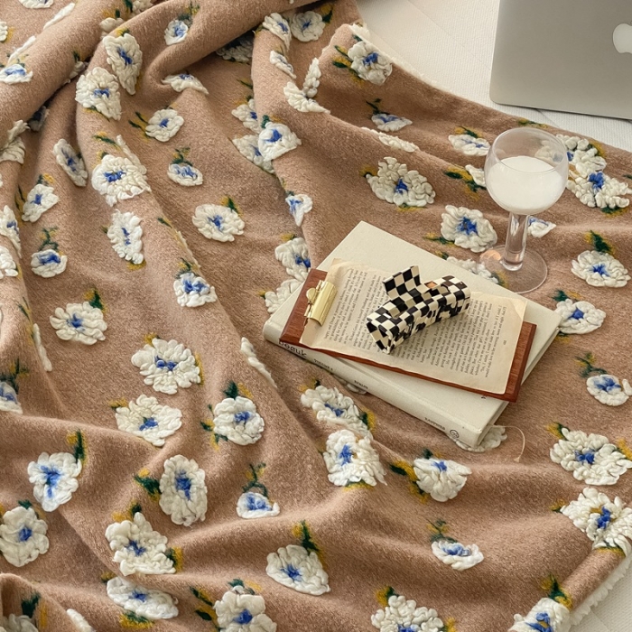 91家纺网 家纺一手货源 找家纺 萝莉 2021新款立体羊毛绒双层毯 咖色雏菊