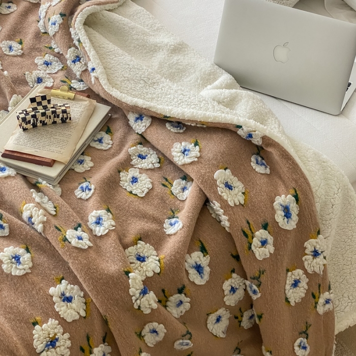91家纺网 家纺一手货源 找家纺 萝莉 2021新款立体羊毛绒双层毯 咖色雏菊
