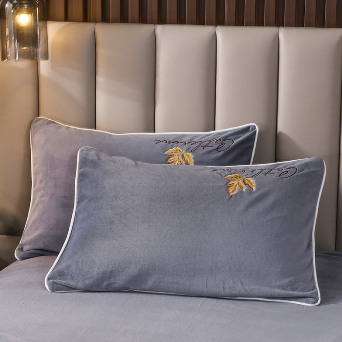 91家纺网 家纺一手货源 找家纺 迷仙巢 2021新款牛奶绒系列四件套枫叶 枫叶-高级灰